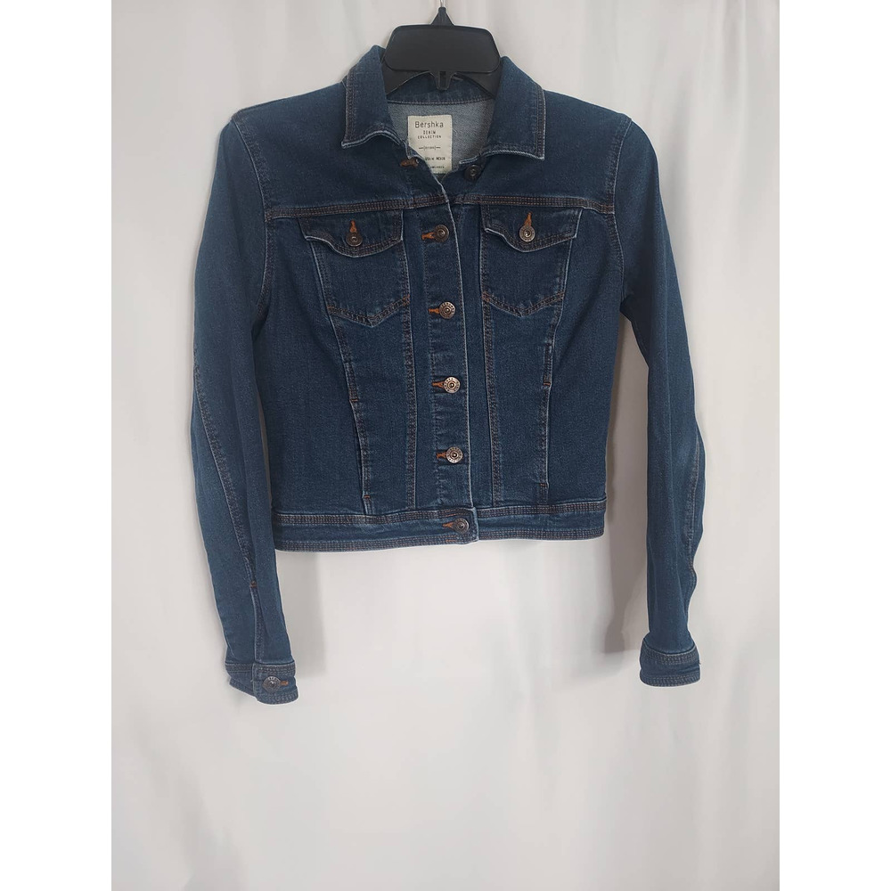 Bershka Blue Cropped Trendy Fall Jean Jacket. Size M